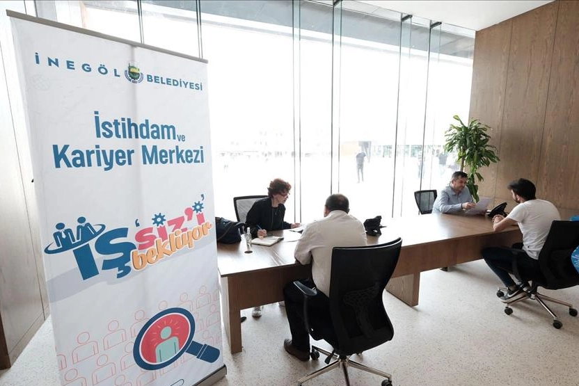 Bursa İnegöl İstihdam ve Kariyer Merkezi 2850 kişiyi iş sahibi yaptı 