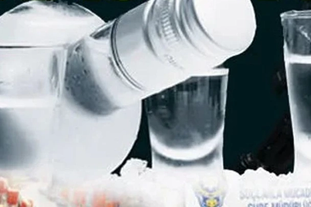 Sahte içki konusunda uzmanı uyardı! Sahte içkiden zehirlenme nasıl anlaşılır? 