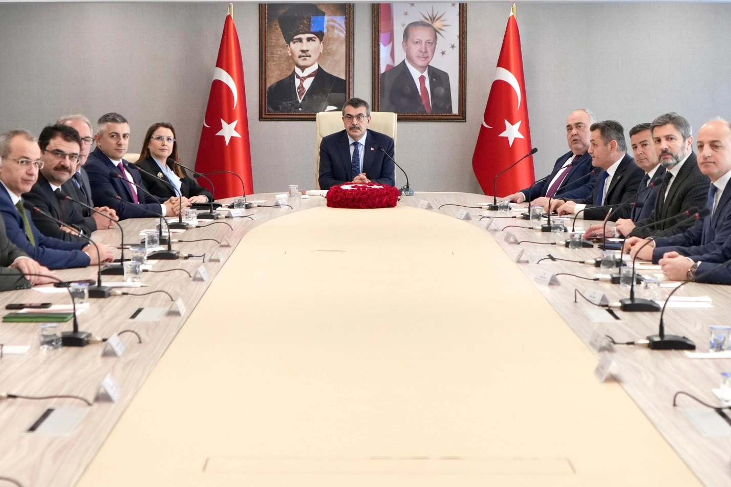 Bakan Tekin eğitimi Bartın'da değerlendirdi 