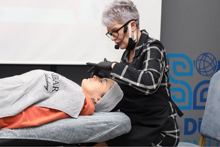 Kocaeli Büyükşehir'den kuaförlere workshop eğitimi 