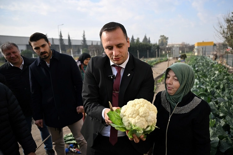 Bornova Kent Bostanı kadınların elinde yeşerdi 