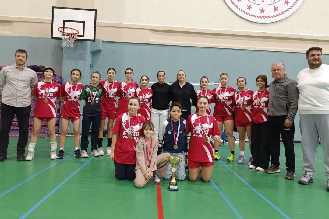 Mudanya FKM Koleji hentbolde Bursa'yı temsil edecek 