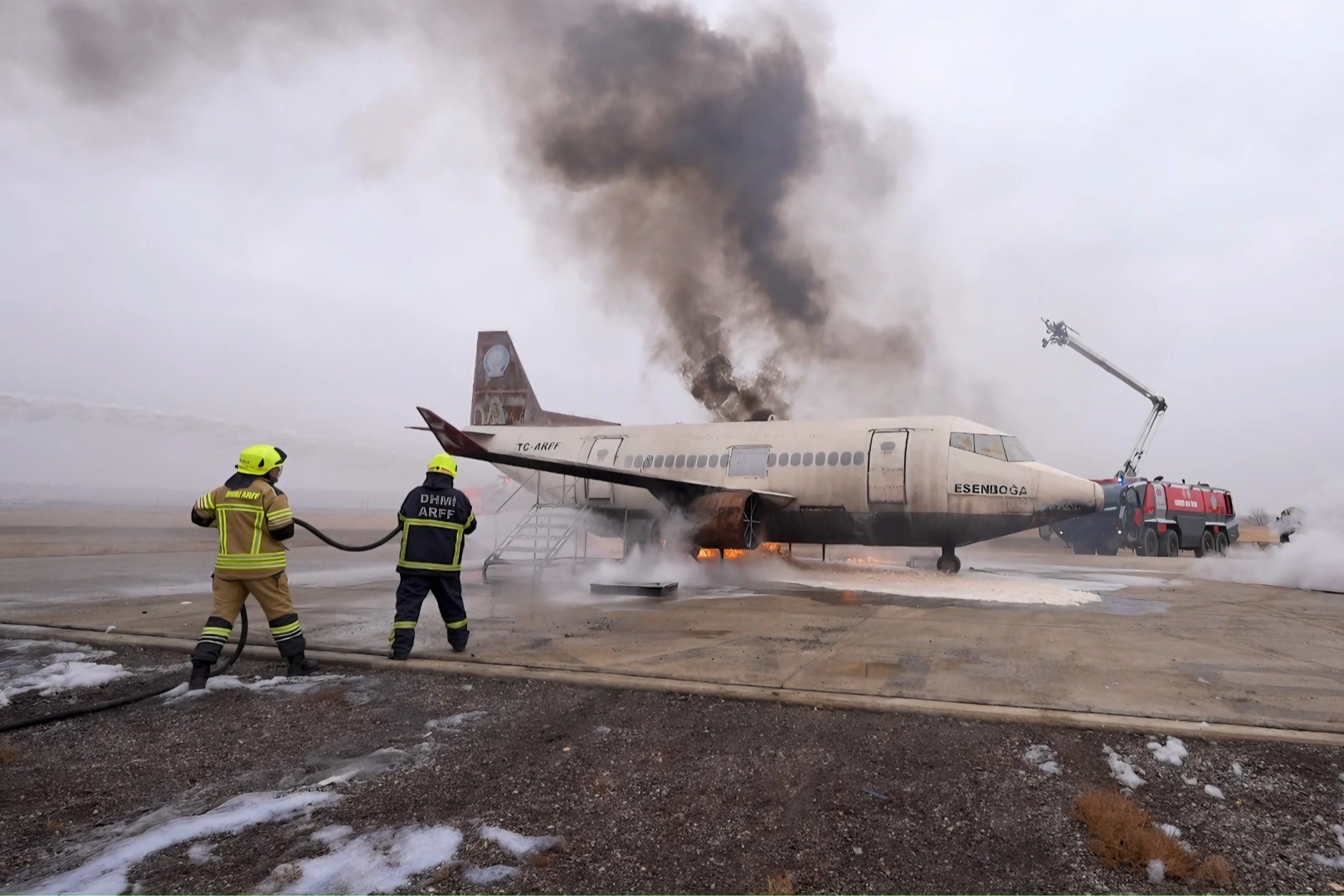 Havaalanlarının kahramanları: ARFF ekipleri... 481 acil duruma müdahale etti 