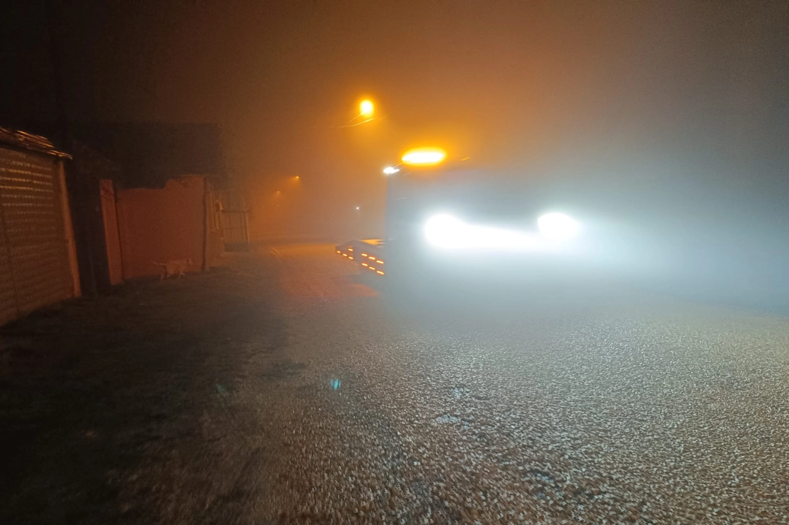 Bilecik Pazaryeri'nde sis etkili oldu 