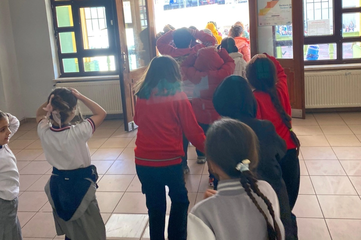 Kocaeli'den öğrencilere afet eğitimi 