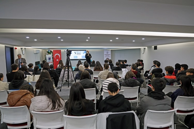 Kayseri Talas'ta Yazar Okulu'na büyük ilgi 