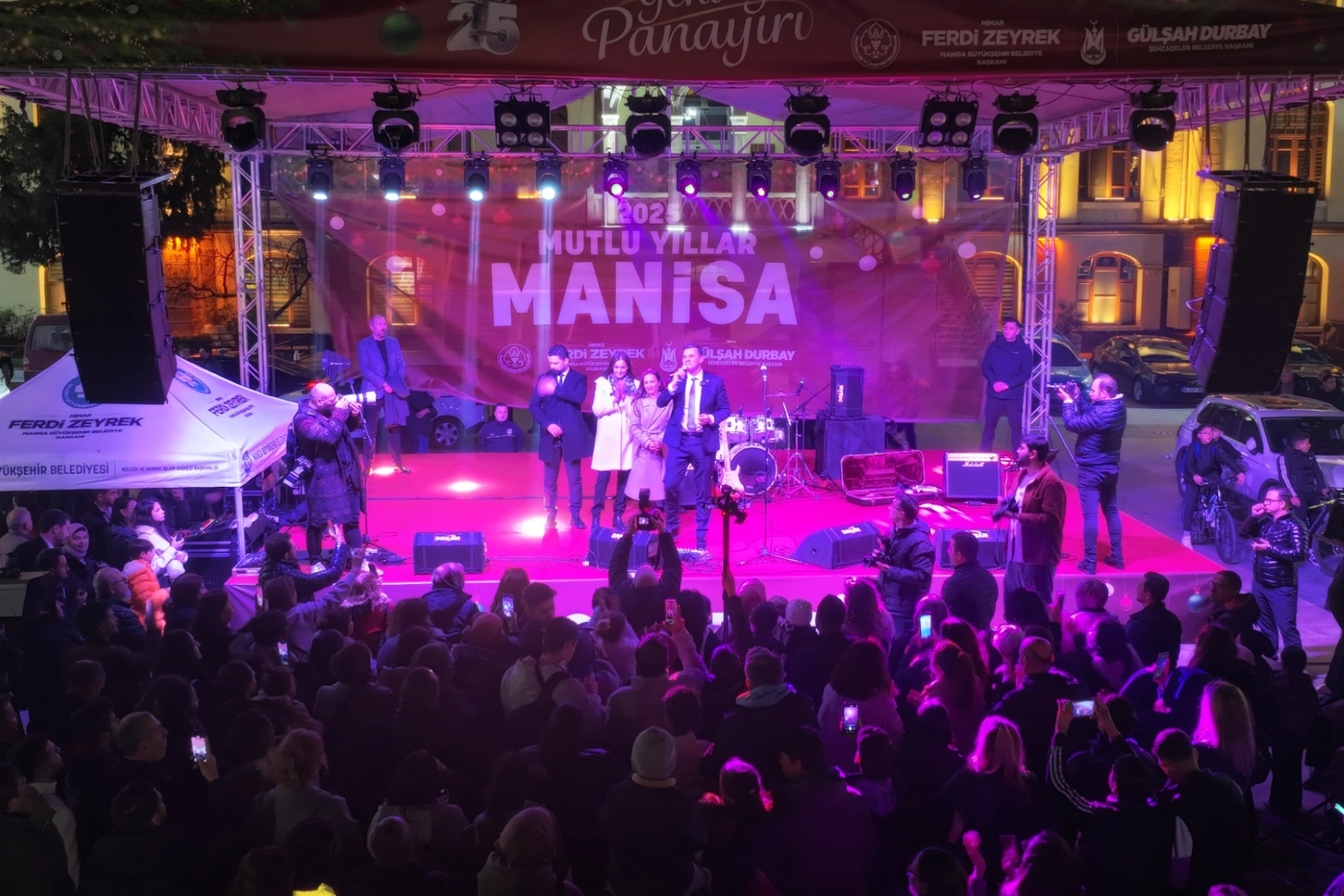 Manisa’da 'yeni yıl panayırı' coşkuyla açıldı 