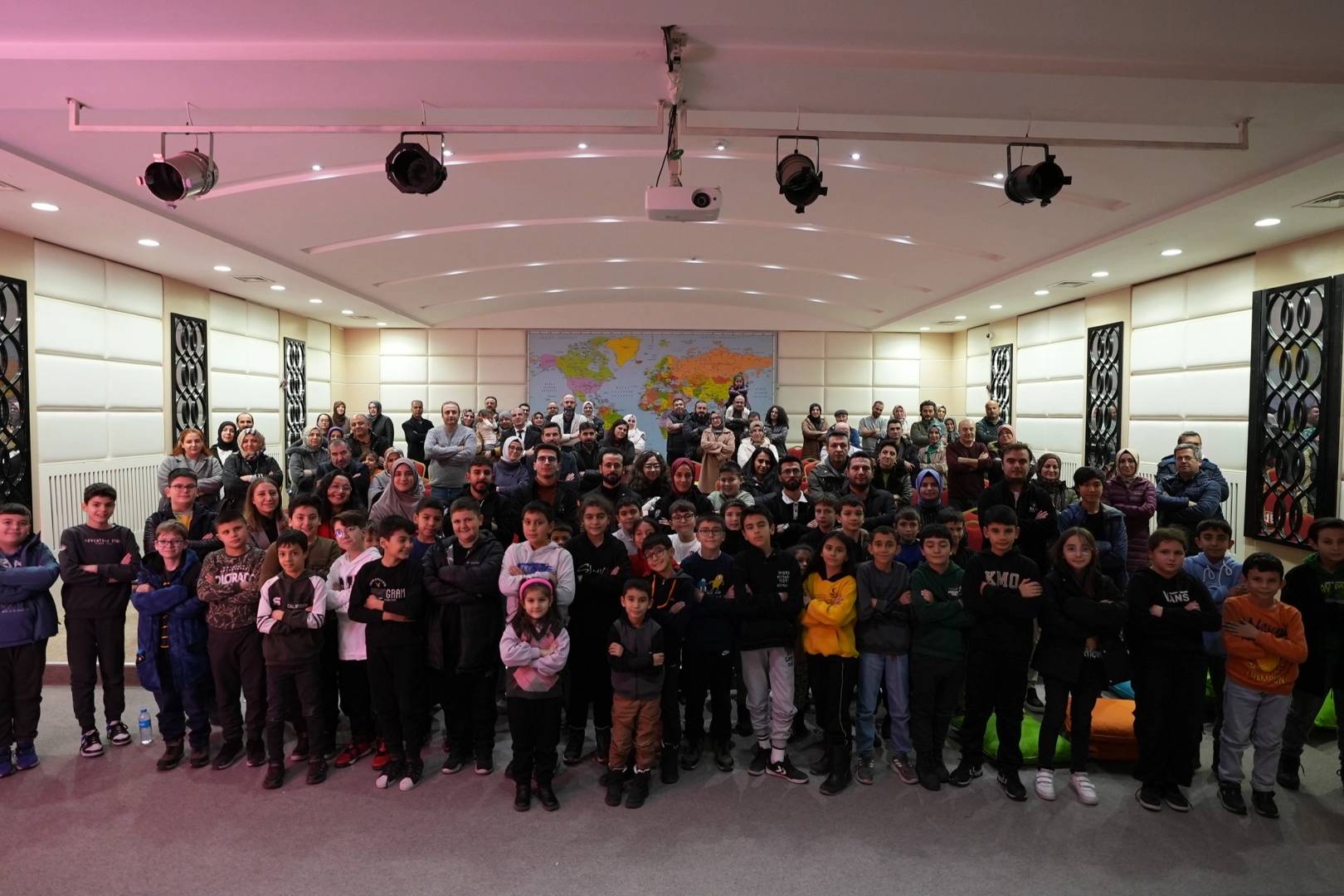 Bilim Konya-Aile İş Birliği öğrencilerin ufkunu açıyor 