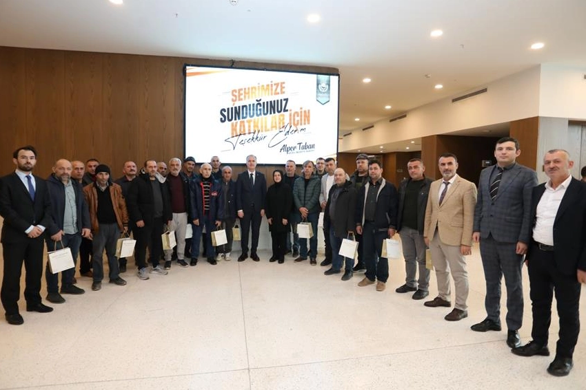 Bursa İnegöl Belediyesi'nden emekli olan personellere vefa 