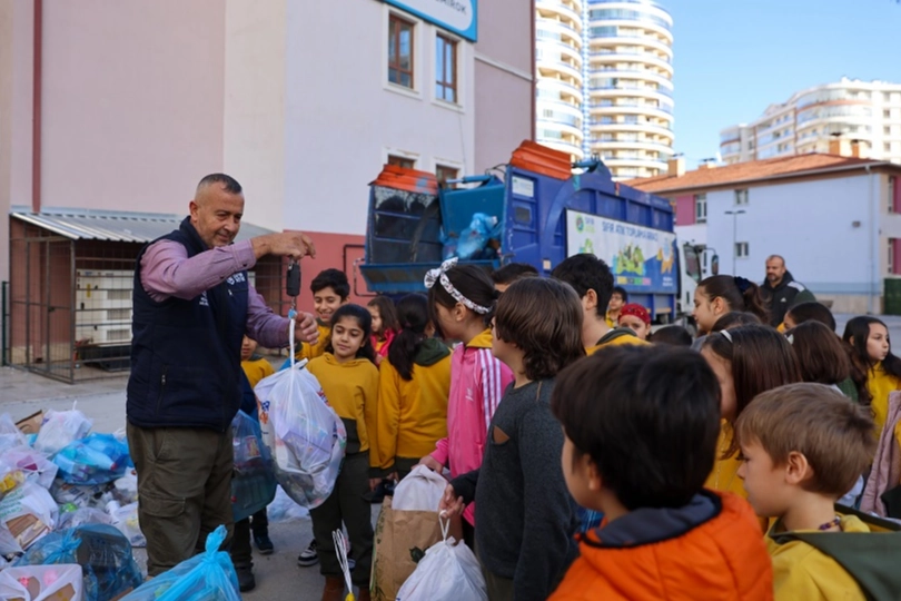 Selçuklu'da okullar sıfır atık yarıştı 