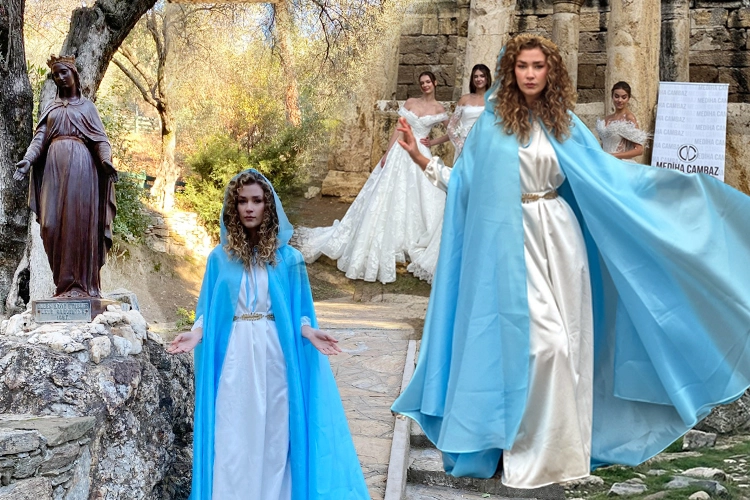 Meryem Ana, 250 bin dolarlık kıyafetiyle tarihi bir kez daha yaşattı... Hierapolis, Efes ve Meryem Ana'da tarihi gün 