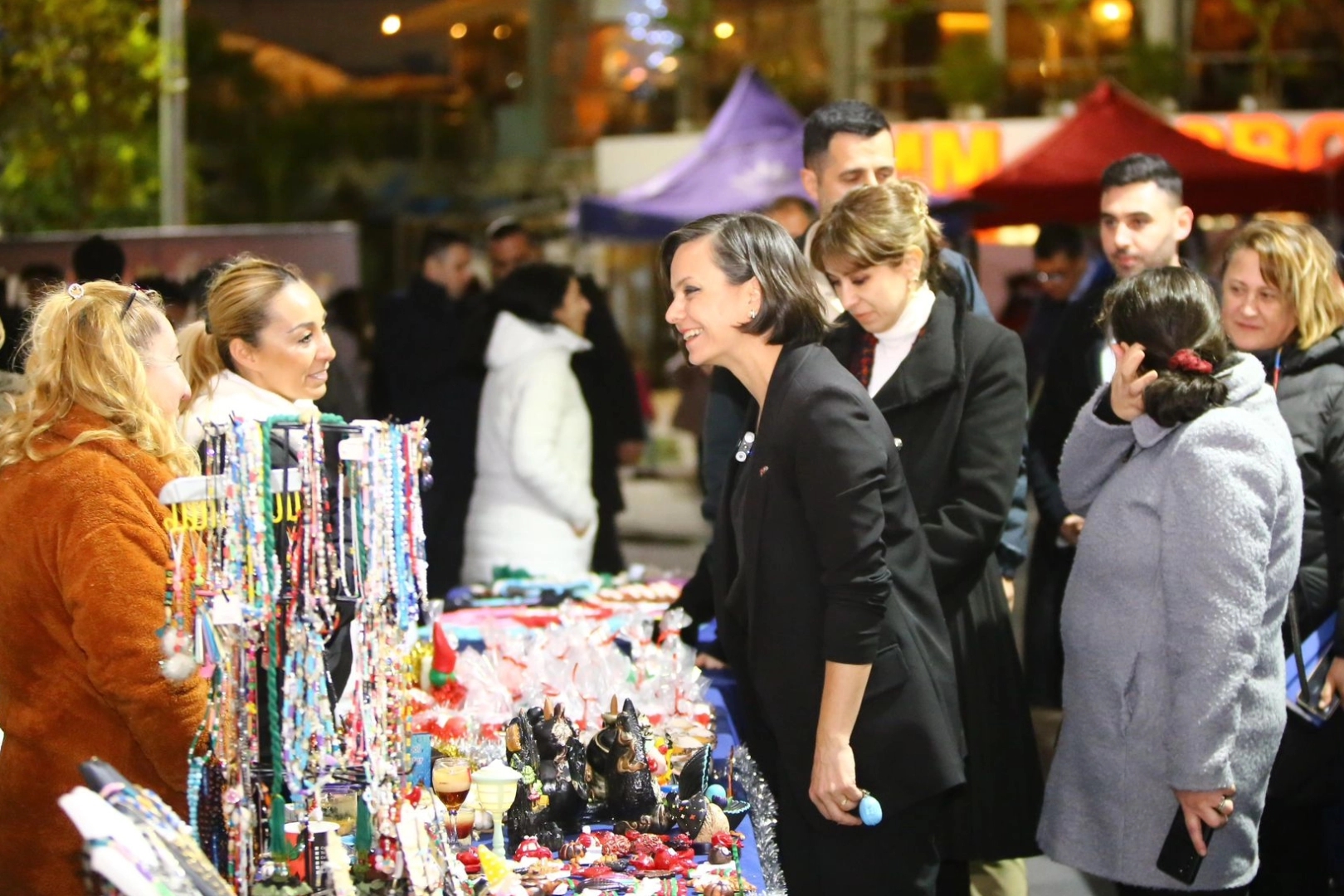 Karabağlar’da 'Yılbaşı Panayırı' başladı 