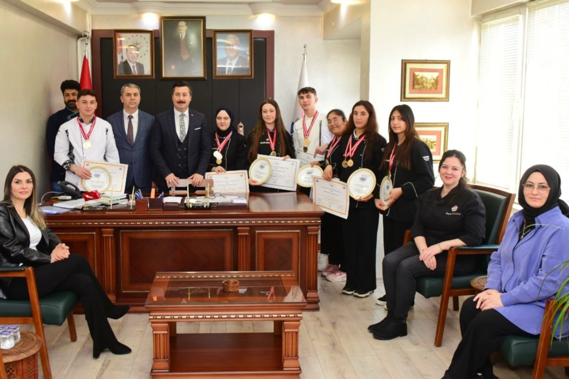 Gastronominin şampiyonları Bursa Yenişehir'den 