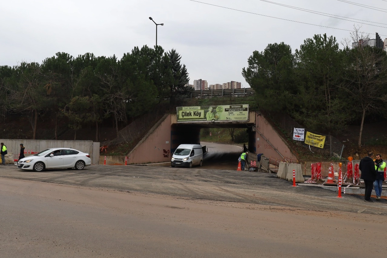 Kocaeli Alikahya’daki menfez yeniden trafiğe açıldı 