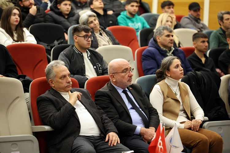 Kayseri Talas bilimi önceliyor 