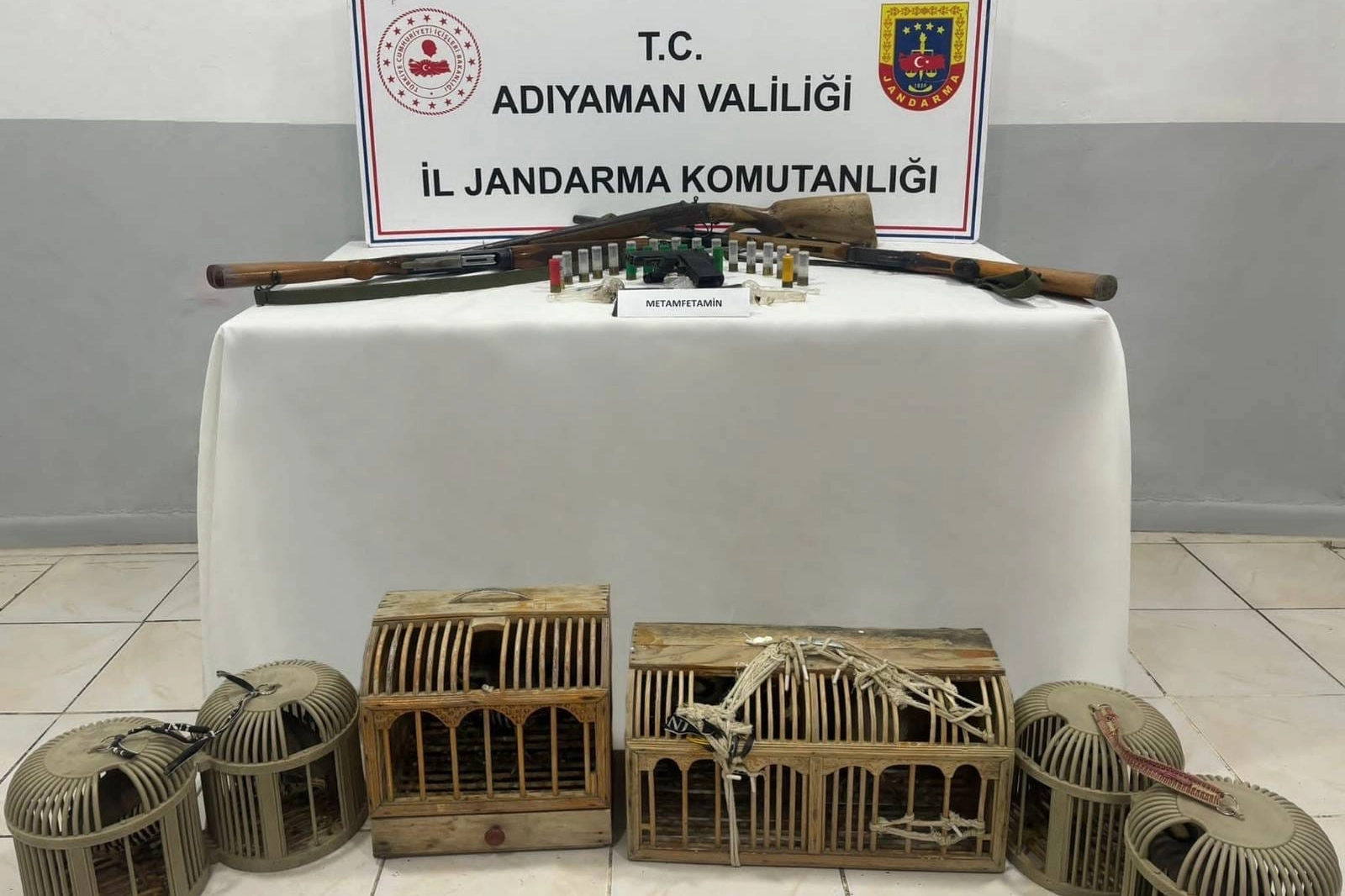 Adıyaman’da jandarmadan uyuşturucu ve silah operasyonu 