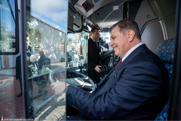 İzmir’de Dinamik Şarjlı Elektrikli Otobüs dönemi başlıyor 