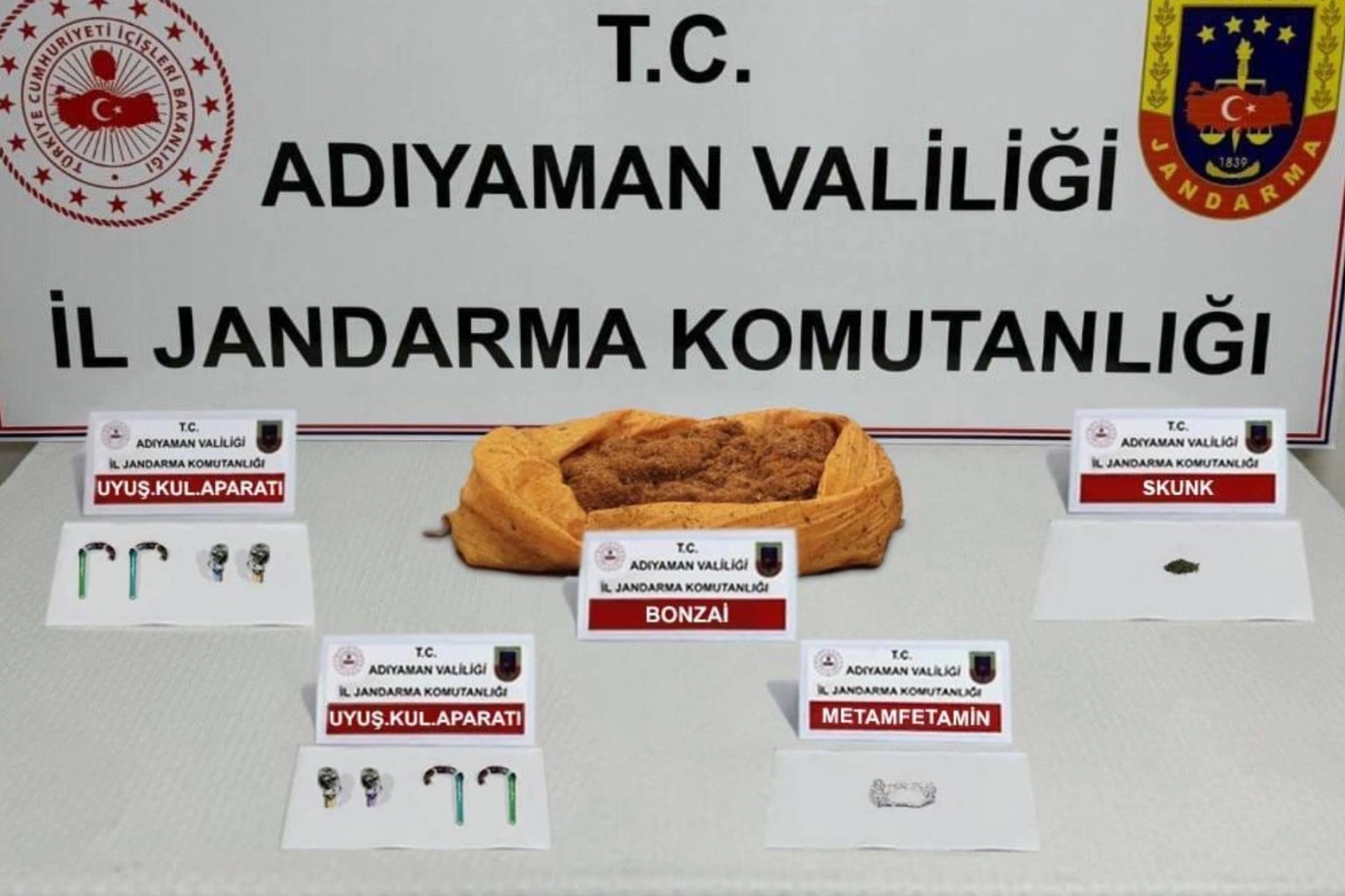 Adıyaman’da uyuşturucu operasyonu: 9 gözaltı 