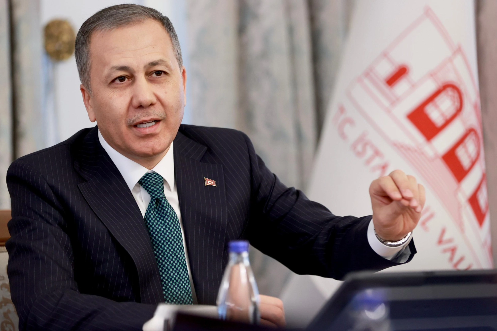 İçişleri'nden 324 bin 549 personel 2 Ocak'a kadar sahada 