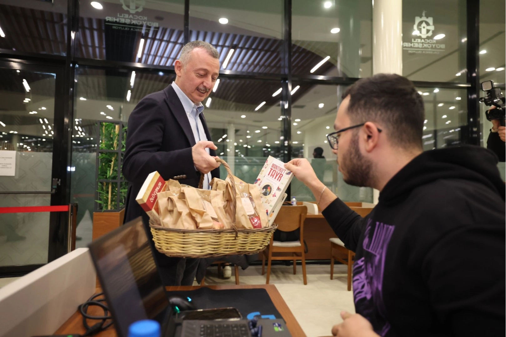 Öğrenciler yeni yıla kütüphanede 'merhaba' dedi 