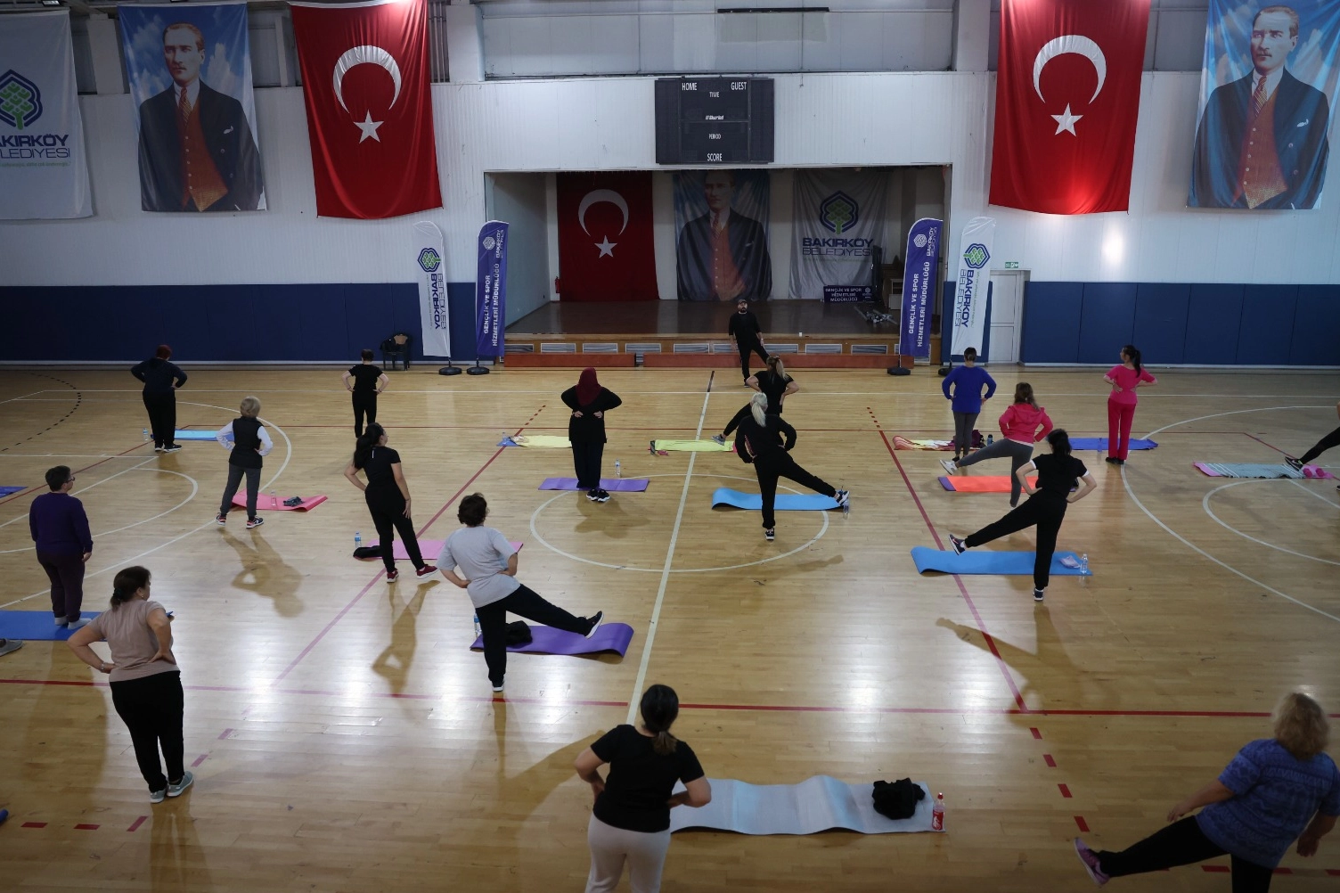 İstanbul Bakırköy'de eğitim ve spor yatırımlarına devam 