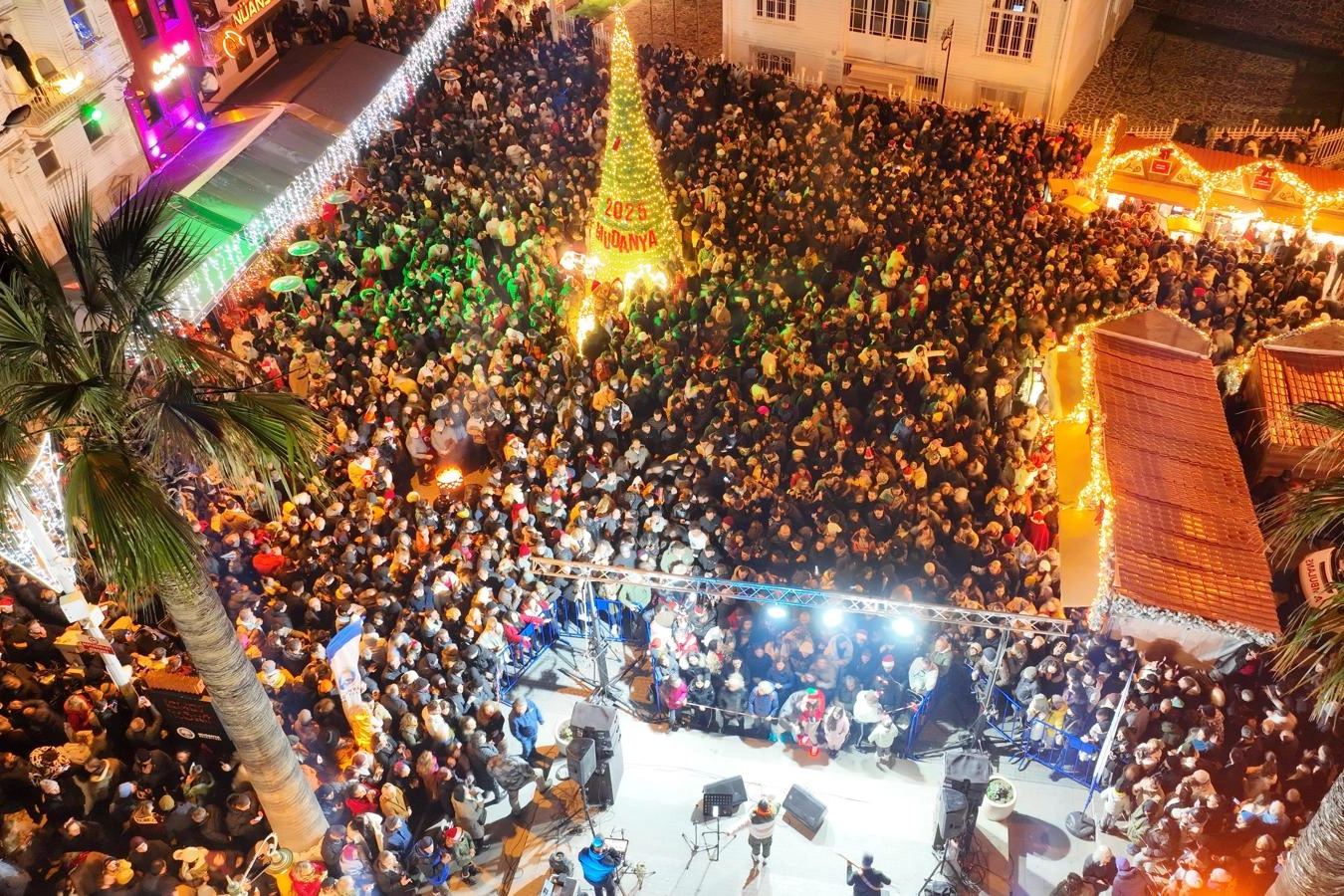 Mudanya yeni yıla tarihi meydanda 'merhaba' dedi 