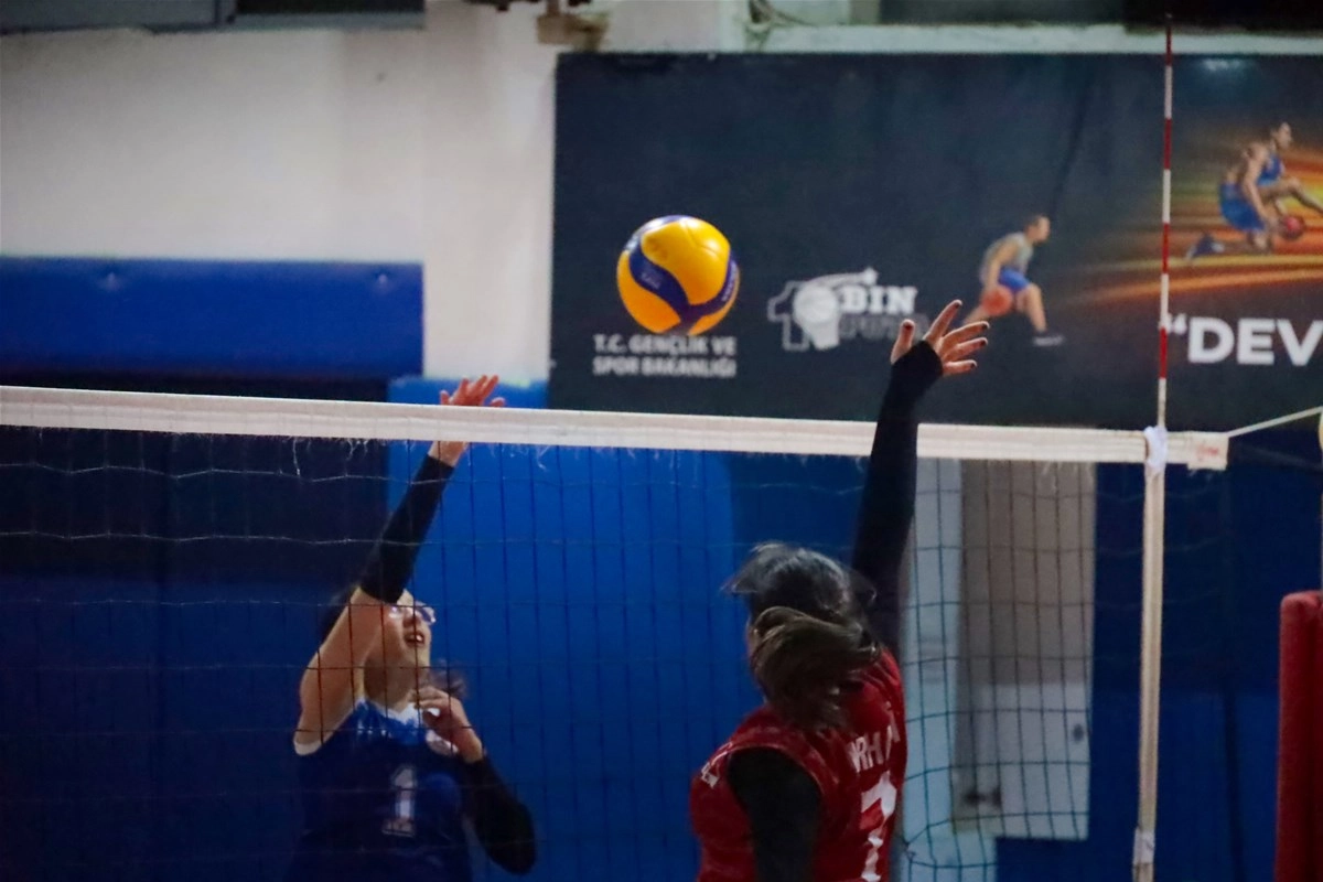 Bursa-Artvin iş insanlarından Artvinspor’a destek 