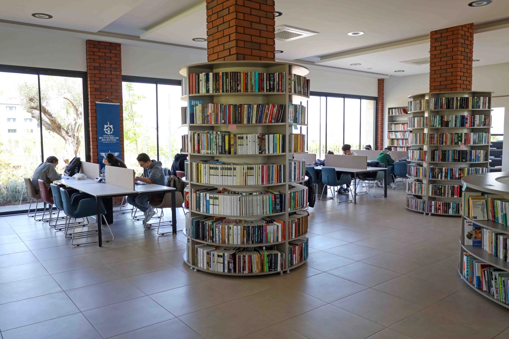 Kocaeli'ye 8 modern kütüphane 