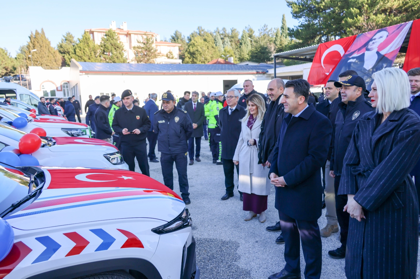 Bilecik'te emniyet ve jandarma teşkilatlarına 20 yeni araç 