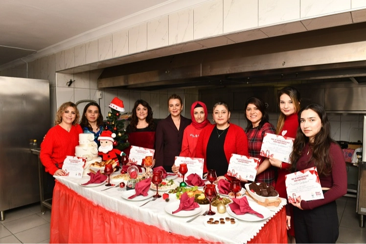 İzmir Çiğli'de kadınlar eğitimle güçleniyor 