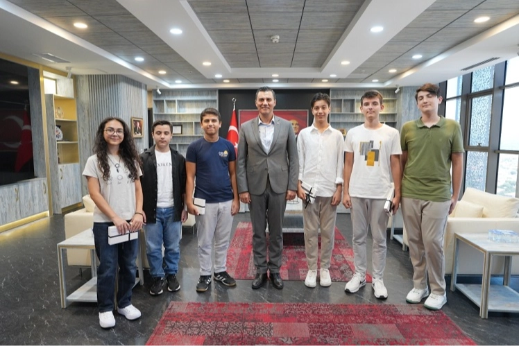 Manisa Büyükşehir’den eğitime büyük destek 