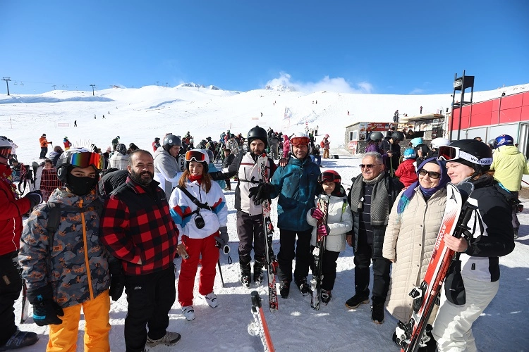 Kayseri Erciyes Kayak Merkezi'nin hedefi 3 milyon turist 