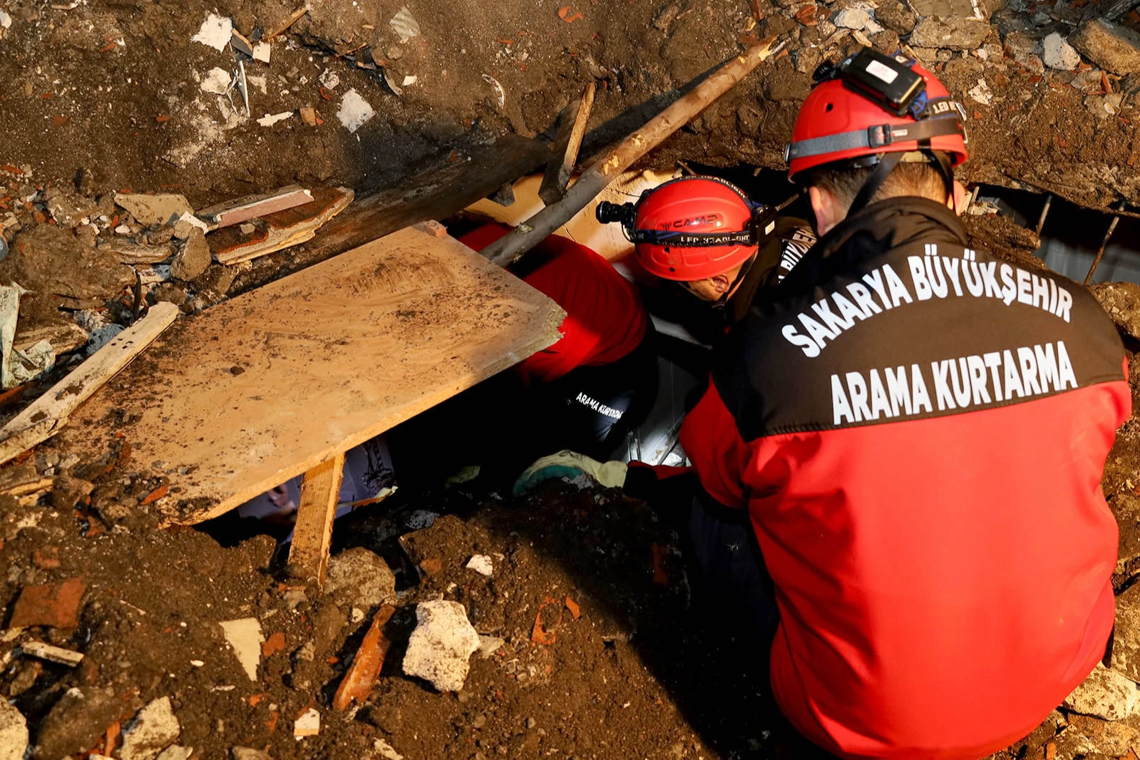 Sakarya’da ateş savaşçıları 2024’te yüzlerce cana ‘nefes’ oldu 