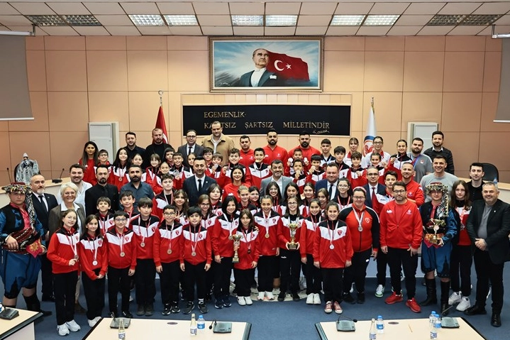 Denizli’den spora büyük katkı: 104 bin kişi sporla buluştu 