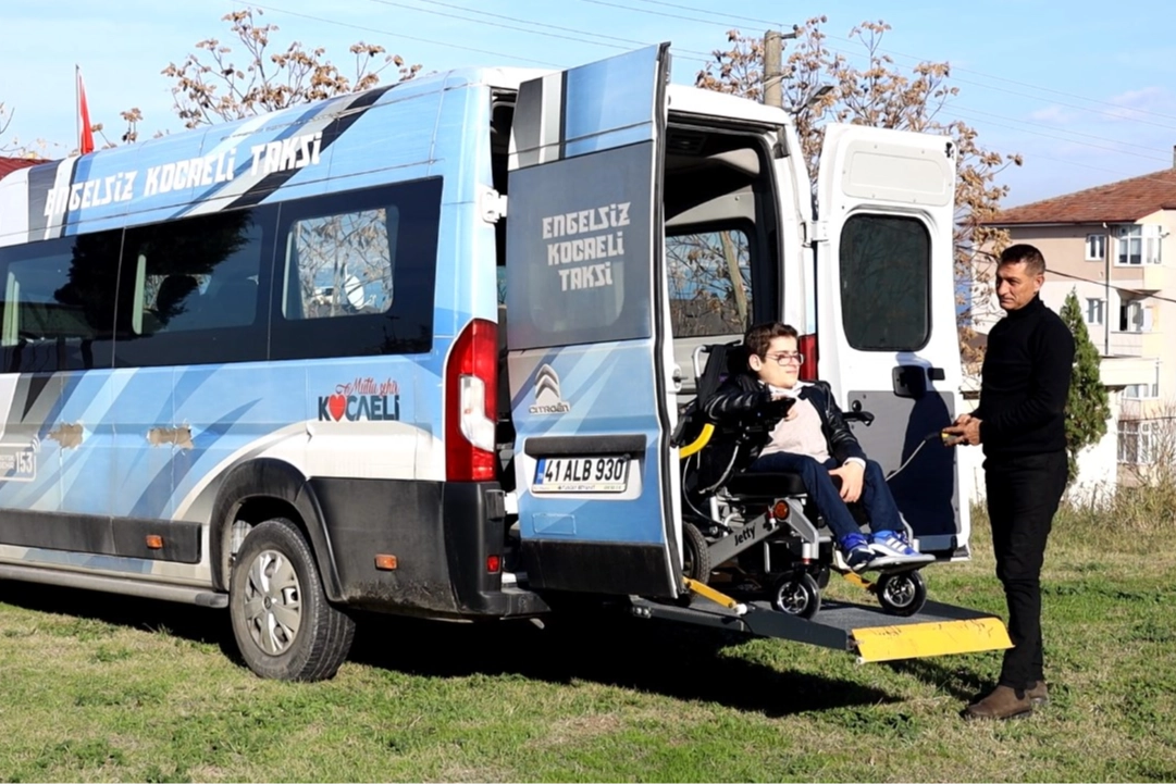 Kocaeli'nin 'Engelsiz Taksi'si 2024'te 38 bin kişiye ulaştı 