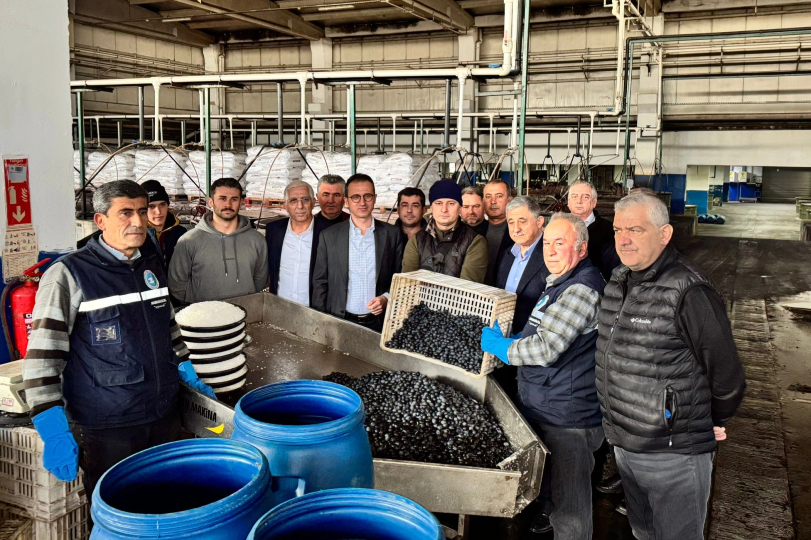 Bursa İznik'te Kaymakam Karaman'dan Zeytin Kooperatifi’ne ziyaret 