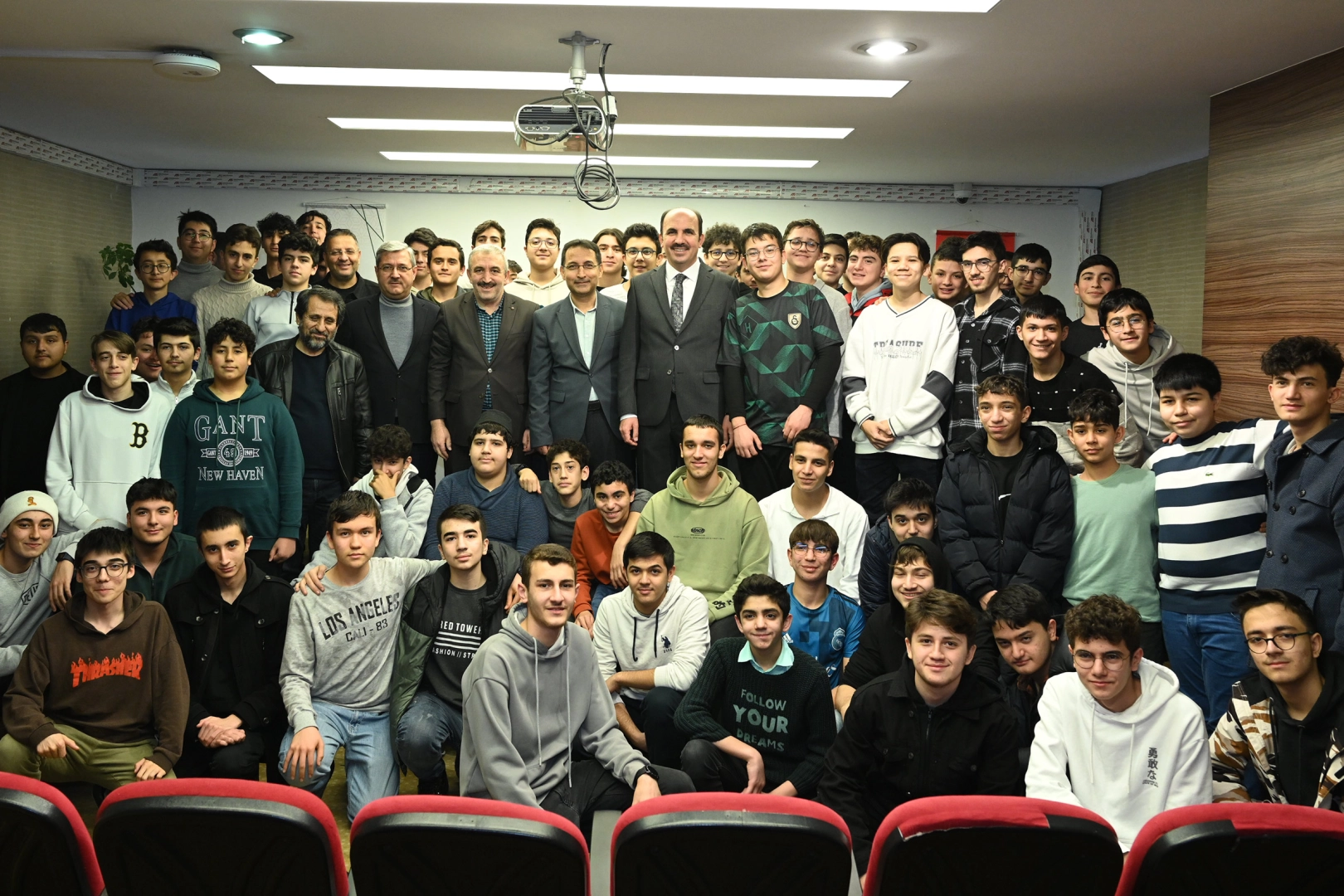 Konya'da Başkan Altay lise öğrencileriyle buluştu 