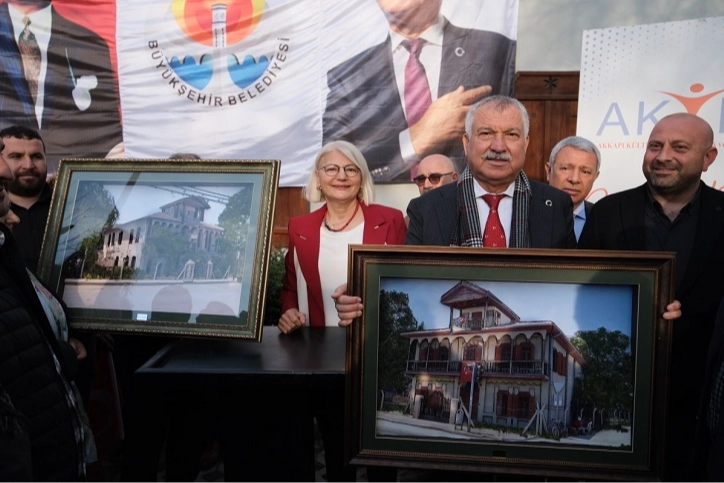 Adana'da Camili Höyüğü Şehitliği yeniden ziyarete açıldı 