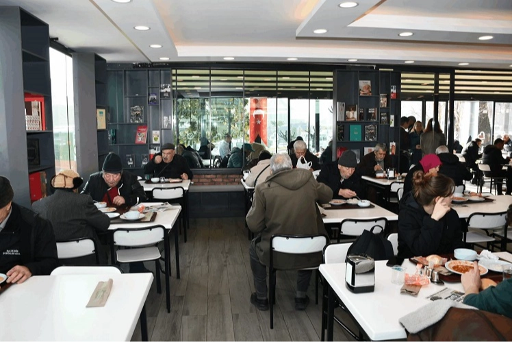 Balıkesir Kent Lokantası her gün bin kişiyi ağırlıyor 