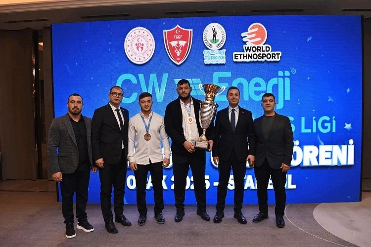 Balıkesirli pehlivanlara ödül 