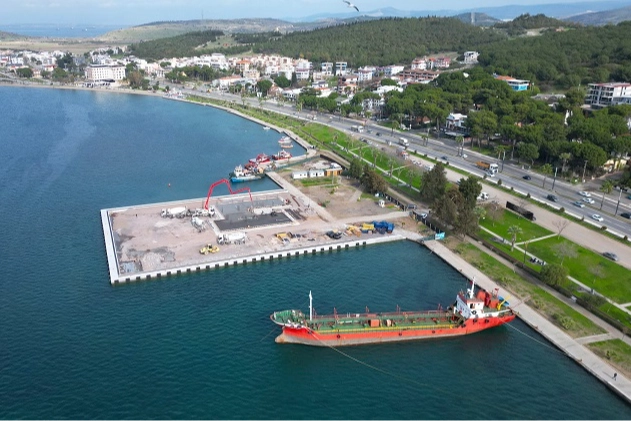 İzmir Aliağa Yolcu İskelesi’nde sona doğru 