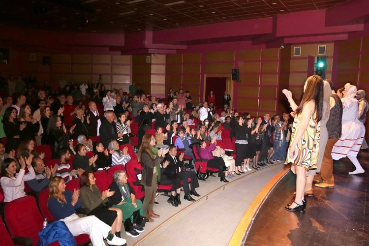 Eskişehir Şehir Tiyatroları 100 bin sanatseverle buluştu 