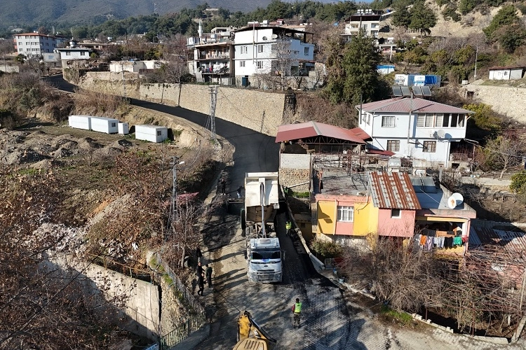 Hatay Büyükşehir asfalt rekoru kırdı 
