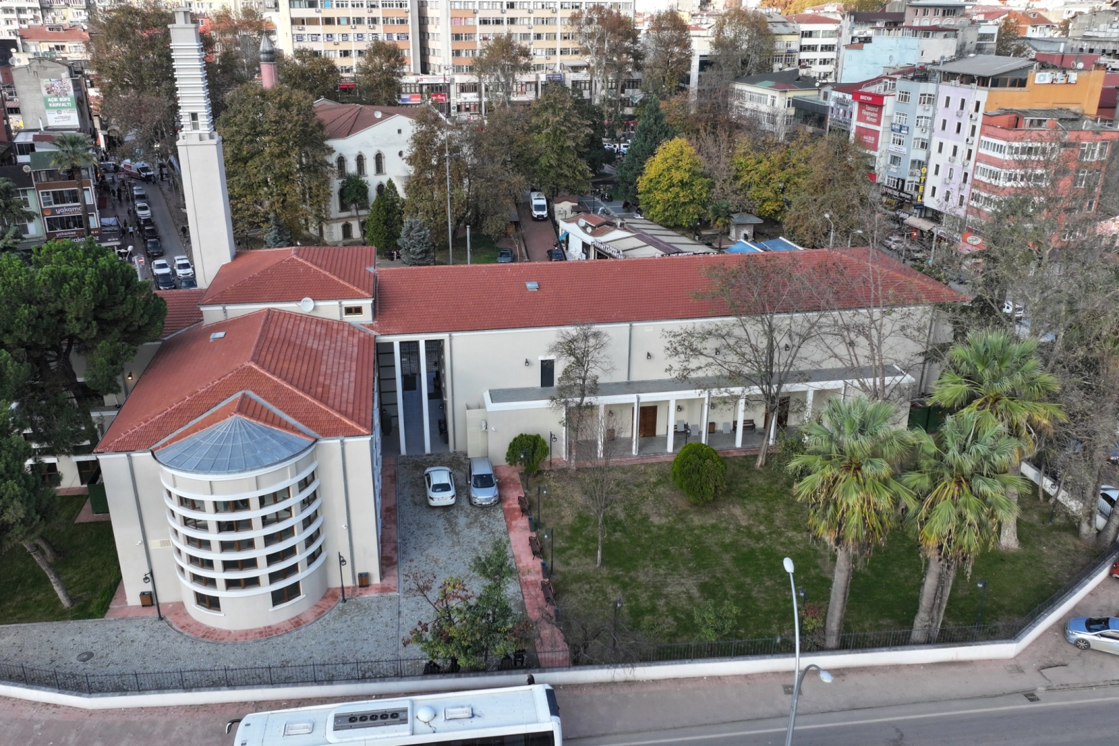 Kocaeli'den Halkevi’ne anlamlı günde anlamlı açılış 