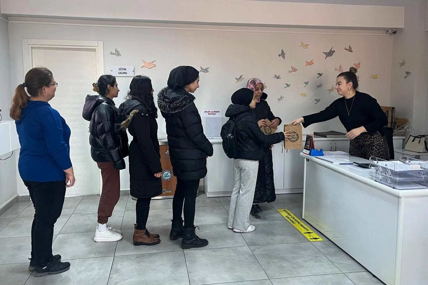 Eskişehir'de hijyenik ped desteğine devam 