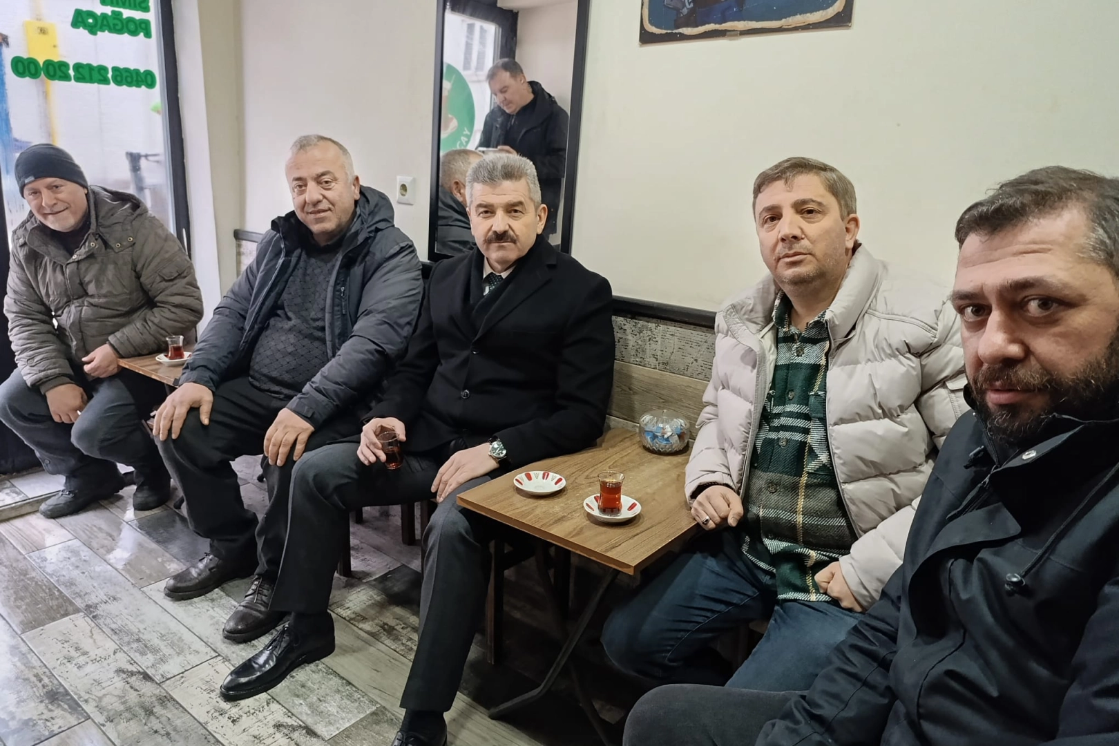 Artvin Valisi Ergün'den taksici esnafa ziyaret 