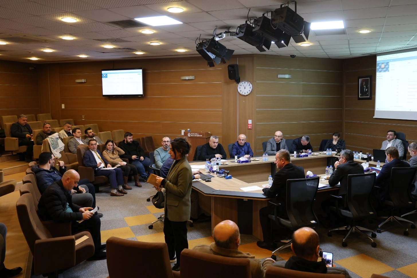 Kocaeli Encümeni’nde balık satış yerleri için ihale düzenlendi 