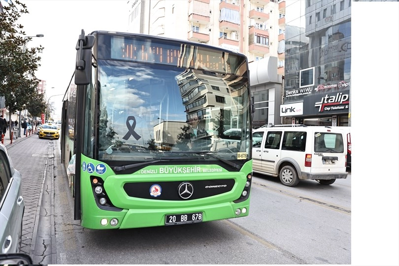 Denizli Büyükşehir’den siyah kurdeleli anma 