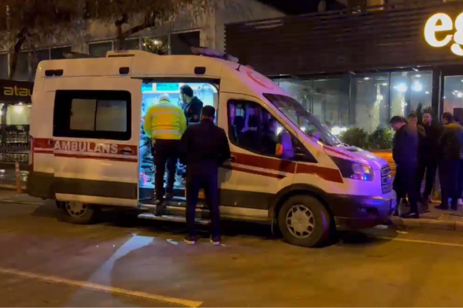 Düzce'de park halindeki motosiklete çarpıp kaçtı! 