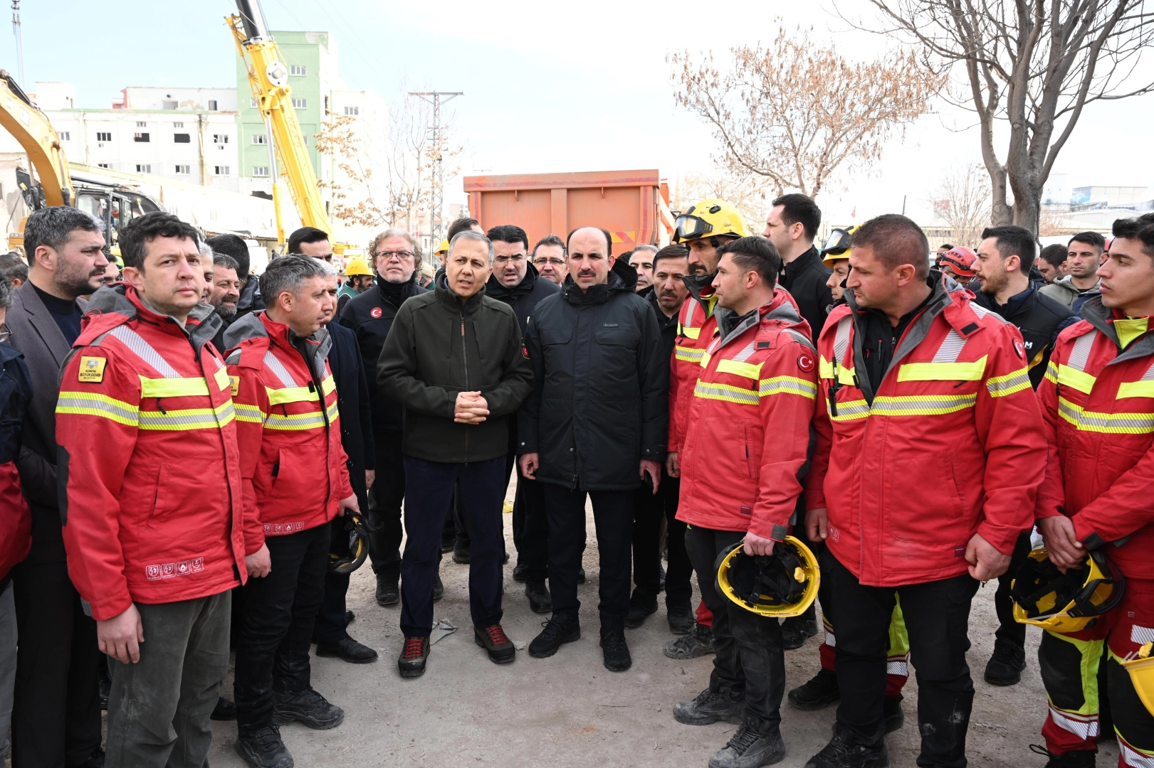Başkan Altay'dan arama kurtarma ekiplerine teşekkür 